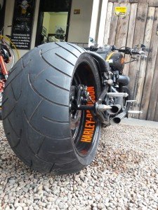 pneu 300 mm customizaçao easy raiders motors harley davidson